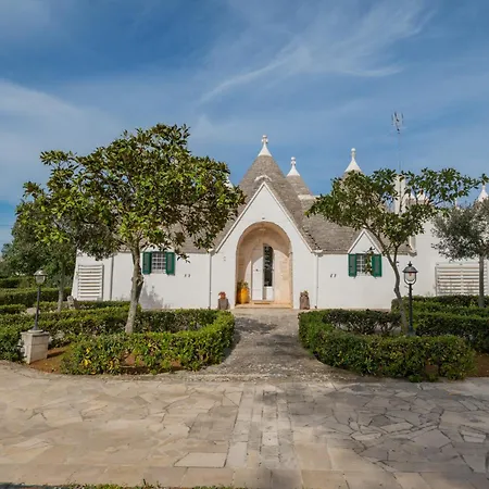 Trullo Degli Anelli In Masseria Apartment