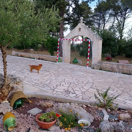 Trullo Degli Anelli In Masseria * Cisternino